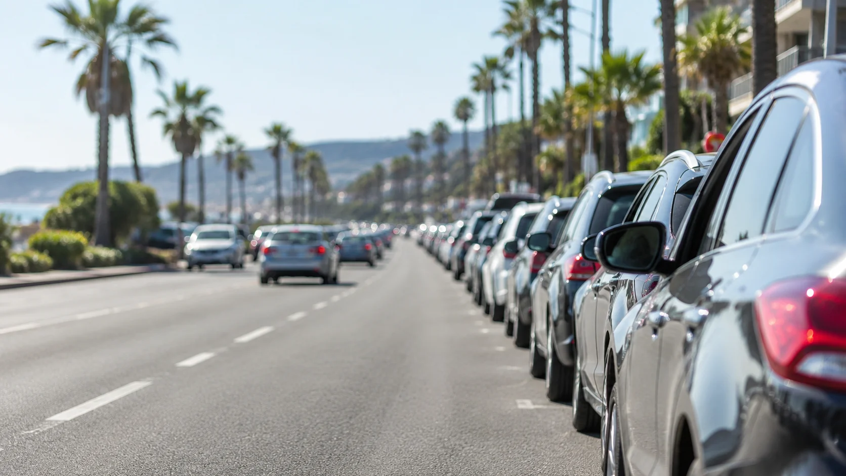 Trânsito de Verão e Realidades de Estacionamento